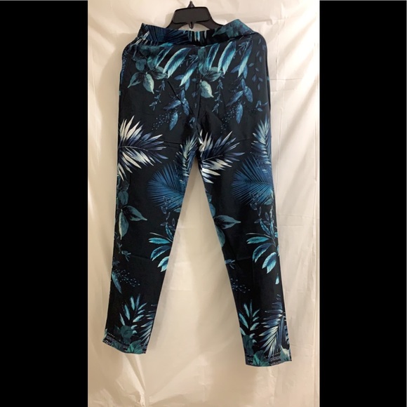 NWT RtA Black/Blue Taja Tropical Pants - Picture 10 of 13